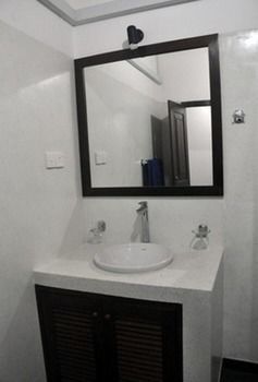 Scandinavia Hotel Hikkaduwa Ngoại thất bức ảnh