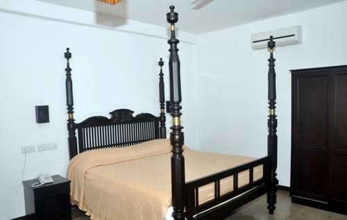 Scandinavia Hotel Hikkaduwa Ngoại thất bức ảnh