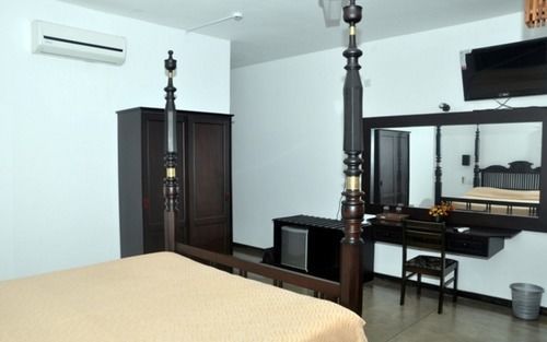 Scandinavia Hotel Hikkaduwa Ngoại thất bức ảnh